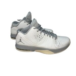 Nike Air Jordan Men's Size 11 Wolf Gray 5 AM Basketball Shoes Style 807546-100